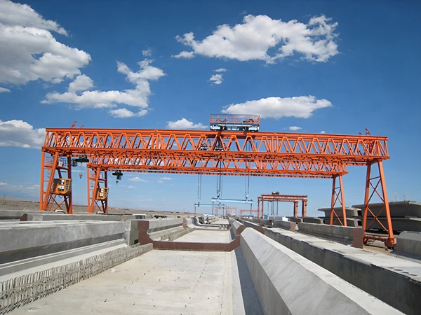 <b>广东河源龙门吊租赁厂家安装施工工艺</b>