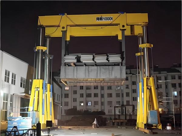 <b>福建福州液压龙门吊的工作原理是什么</b>